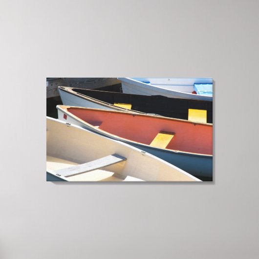 メイン、ロックランド。ロックラカラフルンドのボート キャンバスプリント (正面)