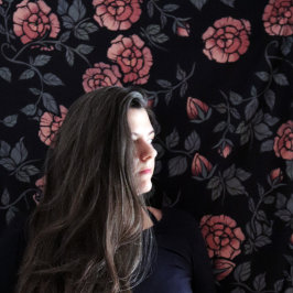 メイヴほこりっぽい花柄の花 タペストリー