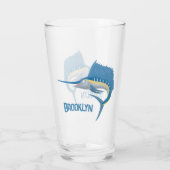 メカジキおもしろい漫画イラストレーション タンブラーグラス (裏面)