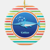 メカジキ;明るいレインボーストライプズ セラミックオーナメント (裏面)