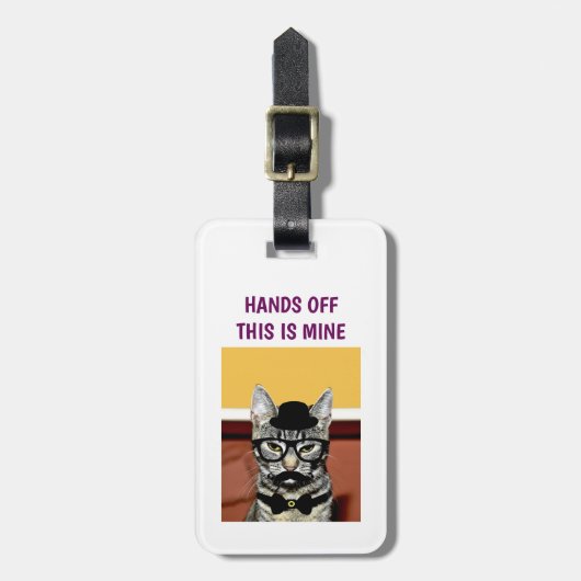 メガネをおもしろい外したおびえるヒップスター猫 ラゲッジタグ (正面縦)