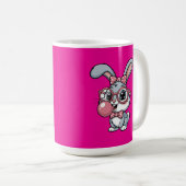 メガネをかけたかわいいウサギが風船ガムを膨らませている コーヒーマグカップ (正面右)