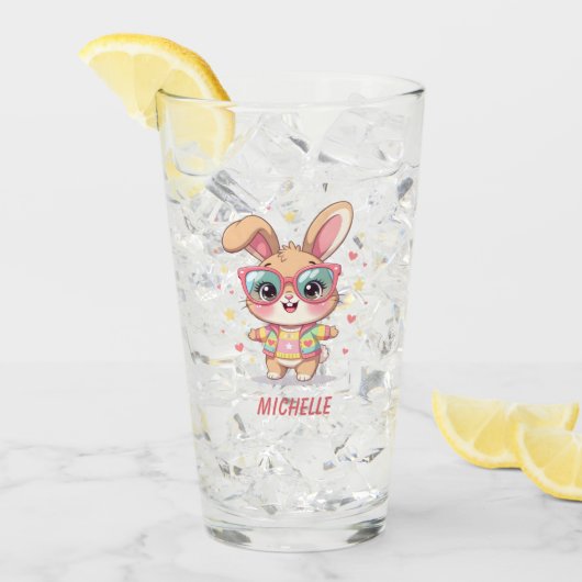 メガネをかけたかわいいモノグラムの女の子うさぎ タンブラーグラス (アイス正面)