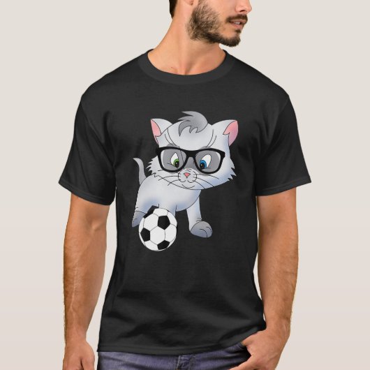 メガネをかけたかわいい小さな猫サッカーおたく Tシャツ (正面)