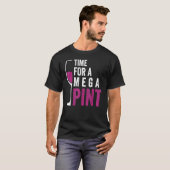 メガピントのワイングラス皮肉なことわざの時間 Tシャツ (正面フル)