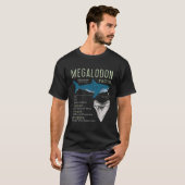 メガロドン楽しい事実 シャーク メガトゥース Tシャツ (正面フル)