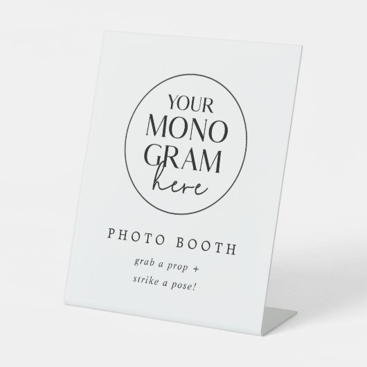 メガン白黒モノグラム結婚ズ写真ブース 台座サイン (正面)