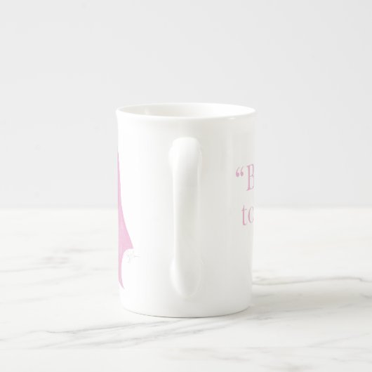 メガン·マークル公爵夫人は自分に親切にしてください引用文 ボーンチャイナマグカップ (裏面)