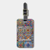 メキシエレガントコのタラベラの赤い黄色のタイルのモノグラム ラゲッジタグ (正面縦)