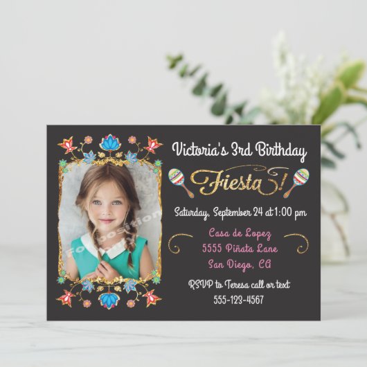 メキシカンフィエスタ誕生日パーティー金ゴールドグリッター写真 招待状 (スタンド正面)