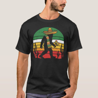 メキシカン・ビッグフット サスクワッチ フィエスタ レトロな夕日 Tシャツ