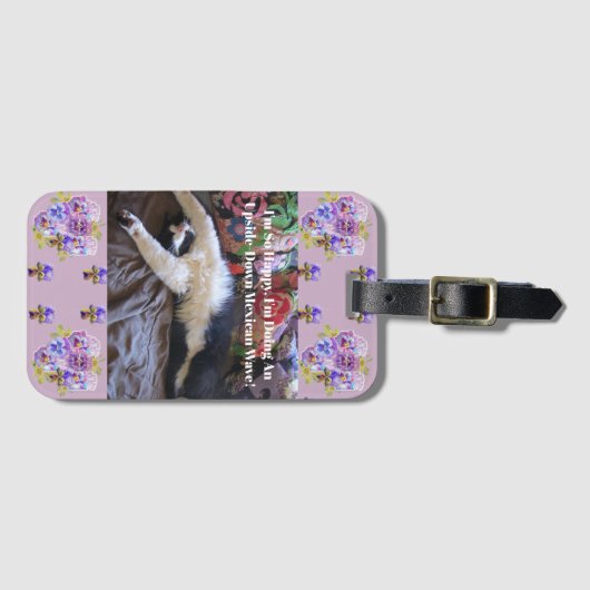 メキシコおもしろいンの波に乗ってかわいいタキシード猫引用文 ラゲッジタグ (正面横)
