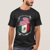 メキシコとアメリカのメキシコ系アメリカ国旗 Tシャツ (正面)