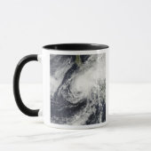 メキシコに接近する熱帯性嵐リック マグカップ (左)