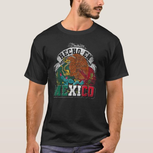 メキシコのイーグルのヒスパニックメキシコ文化Hecho En Me Tシャツ (正面)