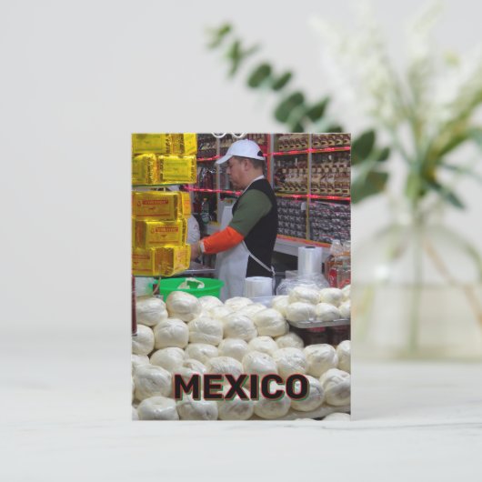 メキシコのオアハカでチーズの販売元 ポストカード (スタンド正面)