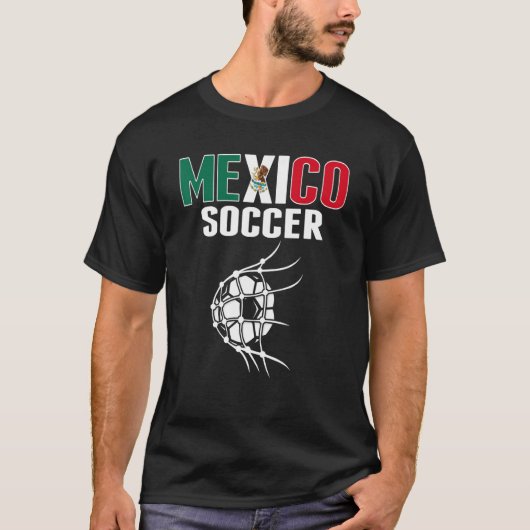 メキシコのサッカーボールでネットゴールメキシコサッカーS Tシャツ (正面)