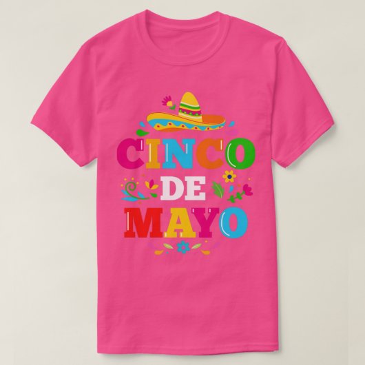 メキシコのフィエスタの衣装とsombのcinco de Mayo Tシャツ (デザイン正面)