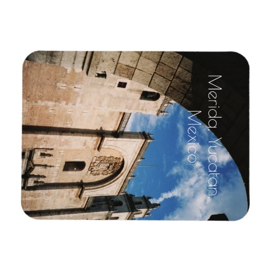 メキシコのユカタン州メリダの大聖堂 マグネット (横)