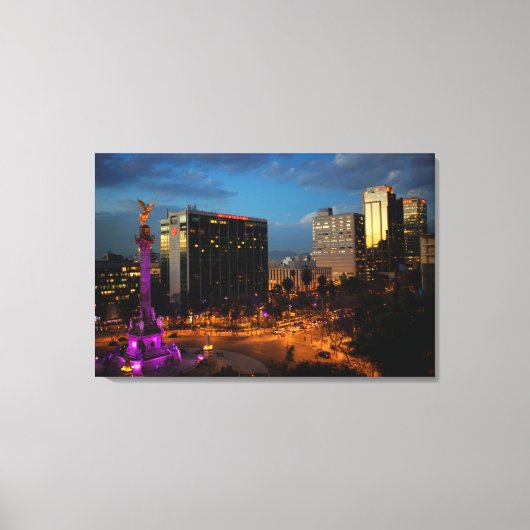 メキシコのランドマーク、El Angel De Independency キャンバスプリント (正面)