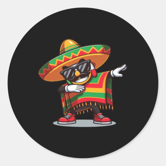 メキシコの少年ダビングポンチョCinco De Mayo 2024 ラウンドシール (正面)