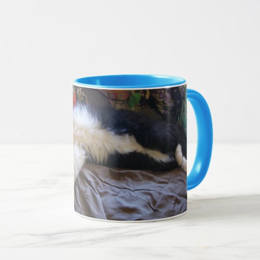 メキシコの波に乗ってかわいいなタキシード猫 マグカップ (正面右)