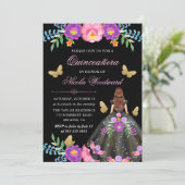 メキシコの花柄ドレスを着た赤毛の女性のキンセアニエラ 招待状 (スタンド正面)