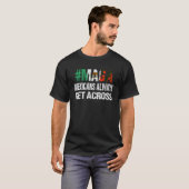 メキシコのMAGAメキシコ人は常にメキシコおもしろいの端を越える Tシャツ (正面フル)
