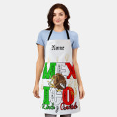 メキシコエンブレム姓カスタム エプロン (着用した状態)