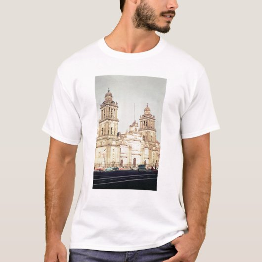 メキシコシティのカテドラルの外面 Tシャツ (正面)
