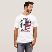 メキシコ半メキシコのアメリカ国旗の男の女性indepus tシャツ (正面フル)