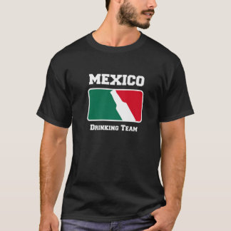 メキシコ国旗の色付きチームビールを飲む Tシャツ