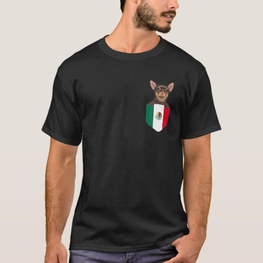メキシコ国旗Brown Chihuahua Dog In Pocket Tシャツ (正面)