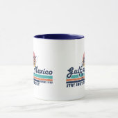 メキシコ湾は塩辛く耐える魚釣り マグカップ (中央)