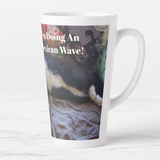 メキシコ産の波に乗ってかわいいなツキセド猫おもしろマグカップ カフェラテマグ (右)