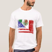 メキシコ系アメリカ人の旗の組合せのTシャツ Tシャツ (正面)