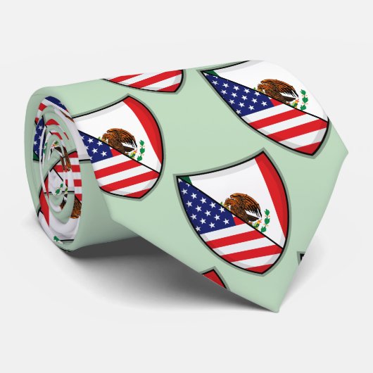 メキシコ系アメリカ人の盾の旗 ネクタイ (ロール)