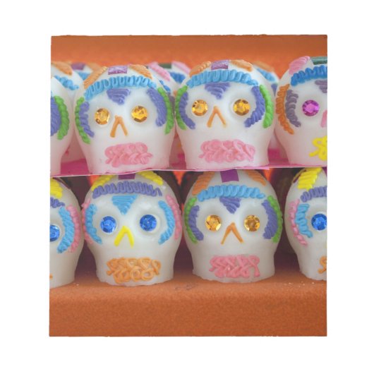 メキシコ、オアハカ州、オアハカ州、アバストス市場、 ノートパッド (正面)