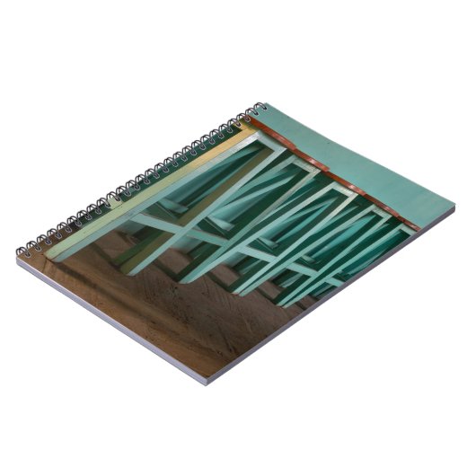 メキシコ、オアハカ、グリーンバースツールラインウォール ノートブック (左側)