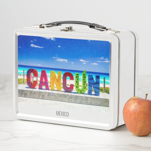メキシコ，カンクン メタルランチボックス (インサイチュ)