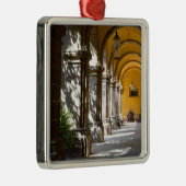 メキシコ、グアナフアト州、サン·ミゲル·デ·アレンデ。 メタルオーナメント (右)