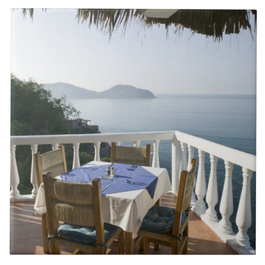 メキシコ、ゲレロ、ジュアタネホ。カフェテーブル タイル (正面)