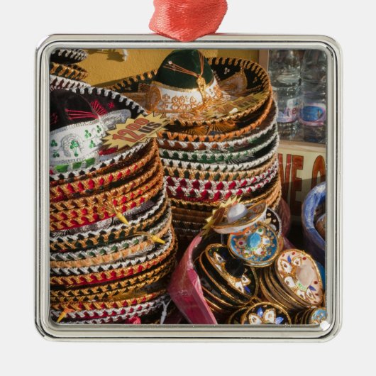 メキシコ、コズメル。コズメル島の土産物 メタルオーナメント (正面)