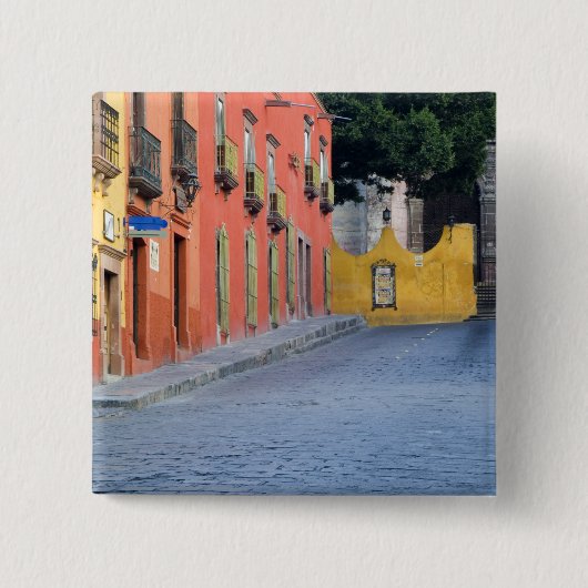 メキシコ、サンミゲルデアジェンデ、住宅街 缶バッジ (正面)