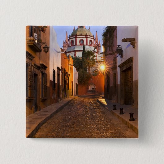 メキシコ、サンミゲルデアジェンデ。早朝 缶バッジ (正面)