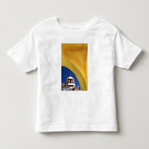 メキシコ、サン・ミゲル・デ・アジェンデ。教会のフレーム トドラーTシャツ