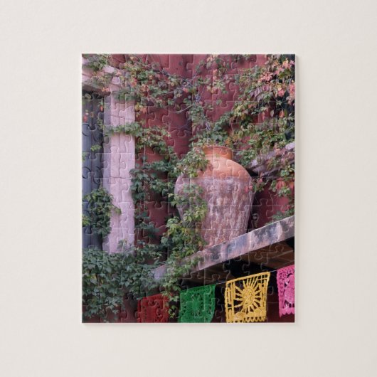 メキシコ，サン·ミゲル·デ·アレンデ，アイビー，クレイ·ポット, ジグソーパズル (縦)