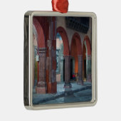 メキシコ、サン·ミゲル·デ·アレンデ、ジャルダン。 メタルオーナメント (右)