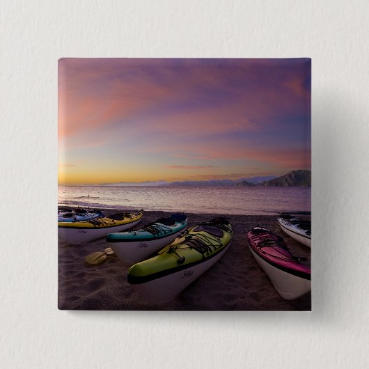 メキシコ、バハ、コルテス海。シーカヤックと 缶バッジ (正面)