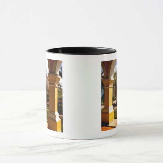 メキシコ、マヤ·リビエラ、イベロスターの建築 マグカップ (中央)